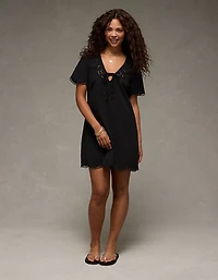 Robe fourreau brodée à encolure en V AE