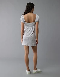 Minirobe à manches capes motif floral AE