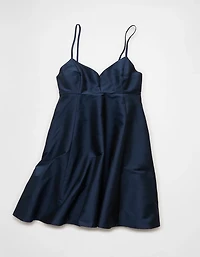 Minirobe nuisette avec boucle au dos AE