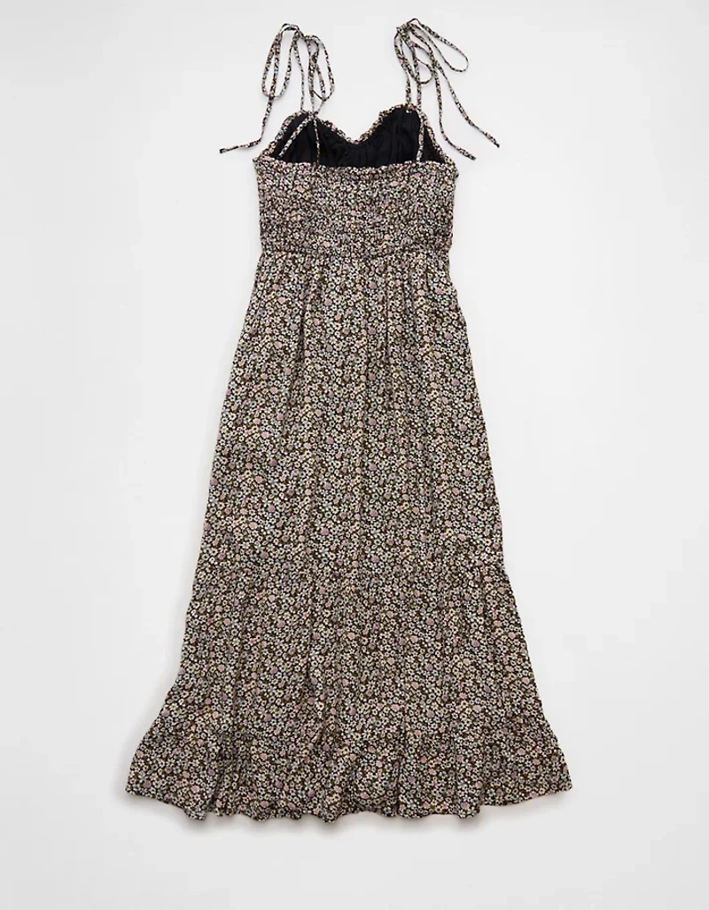 Robe mi-longue nouée à l’avant décolleté en cœur AE