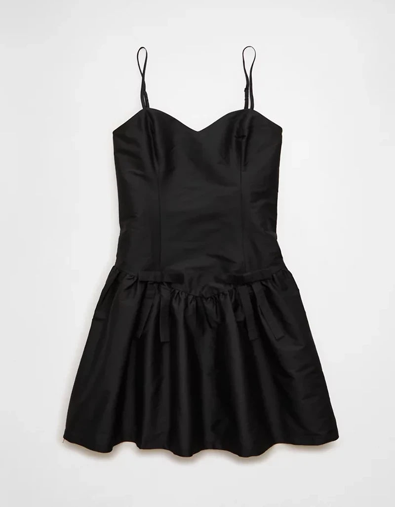 Minirobe avec boucle Bella à encolure en cœur AE