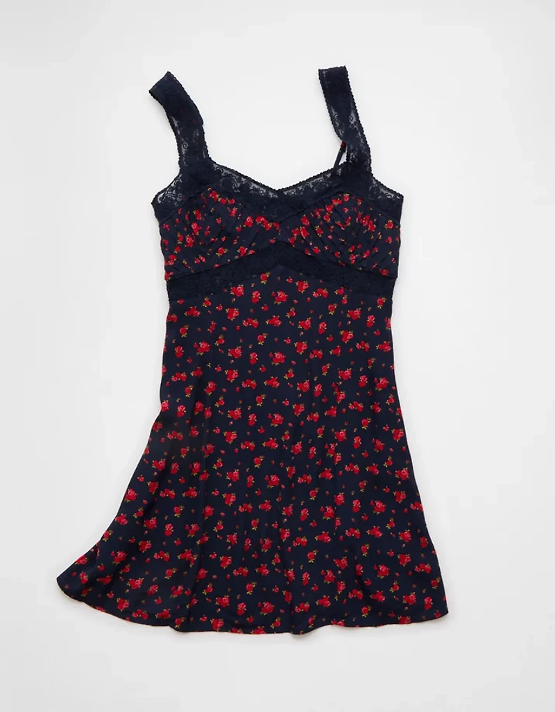 Minirobe à bretelles en dentelle AE