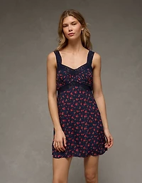 Minirobe à bretelles en dentelle AE