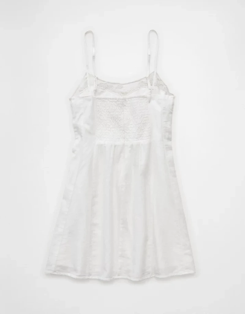 Minirobe avec bordures en dentelle AE