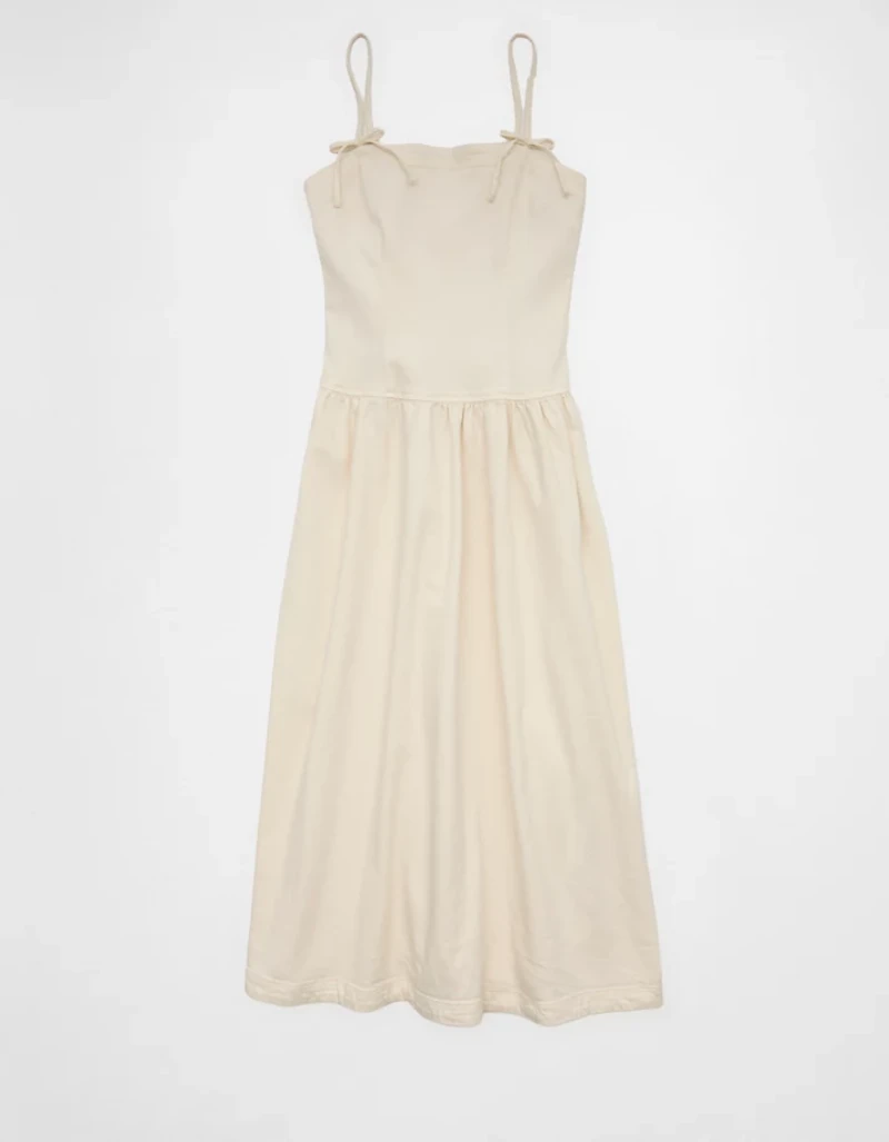 Robe mi-longue à bretelles et boucle en denim AE