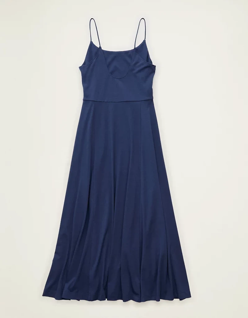 Peignoir mi-long en tricot à dos échancré AE