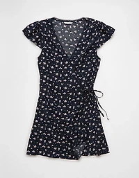 Minirobe en dentelle cache-cœur AE