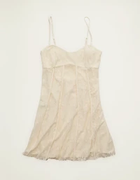 Minirobe en dentelle à encolure cœur AE