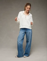 Chandail à capuchon lacé Gros câlin AE