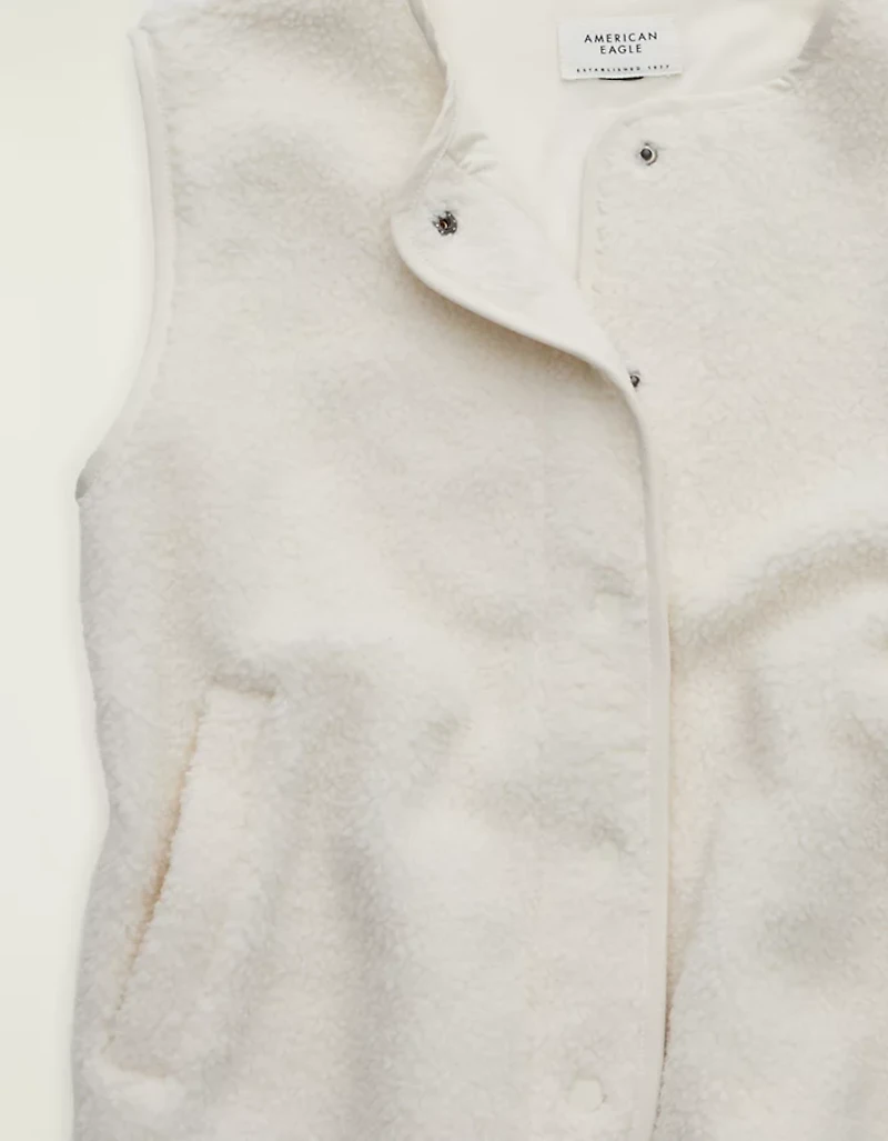 AE Sherpa Vest