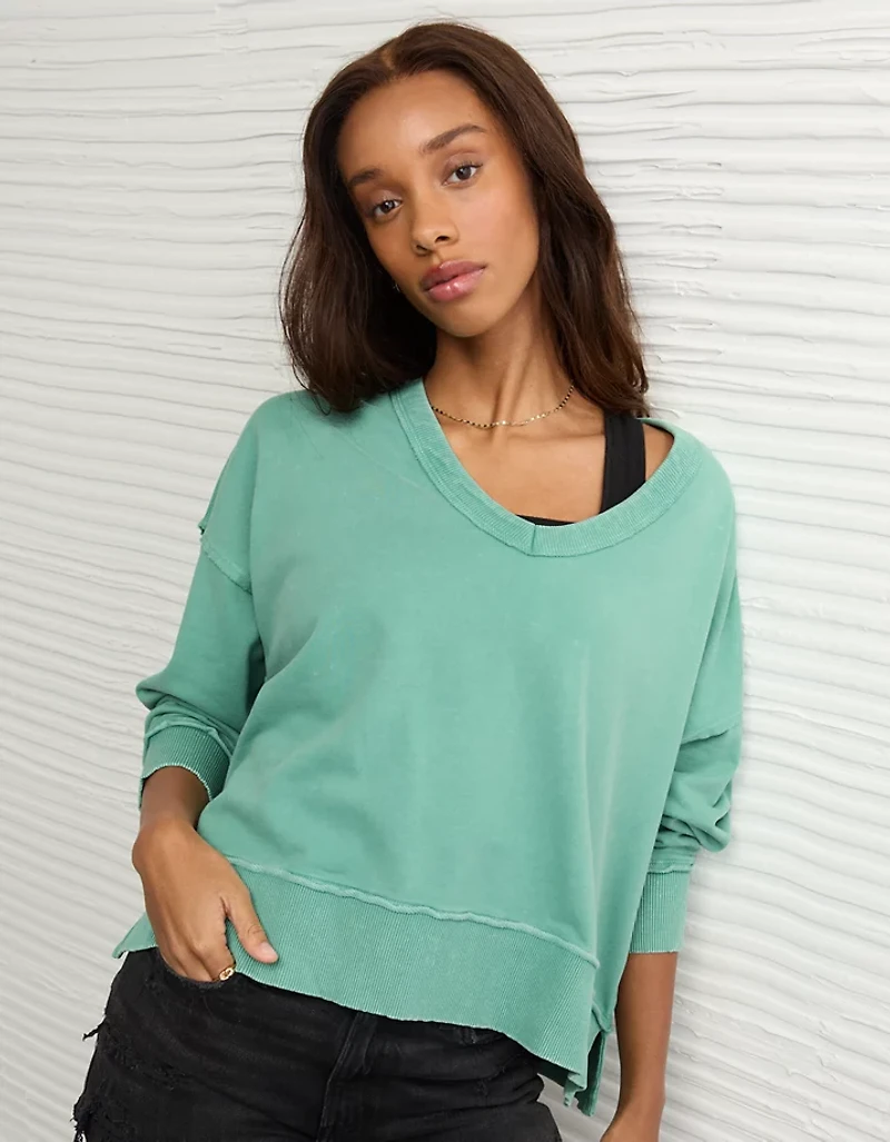 AE Big Hug V-Neck Sweatshirt