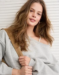 Chandail en molleton à décolleté épaule dénudée Luxe de tous les jours AE