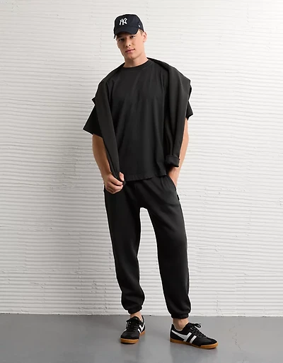 AE Laidback Luxe Heavyweight Jogger