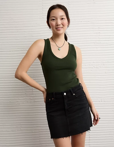 AE V-Neck Boyfriend Tank Top