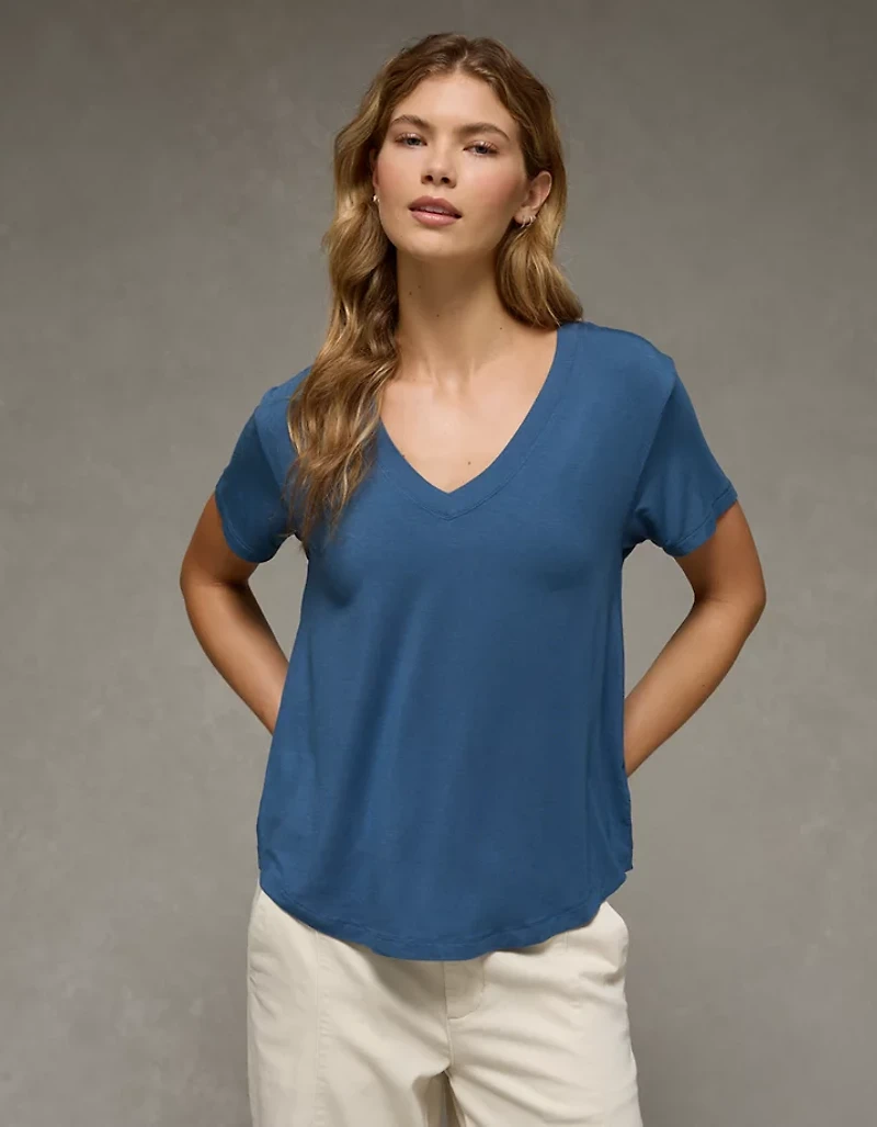 T-shirt à encolure en V Doux et sexy AE