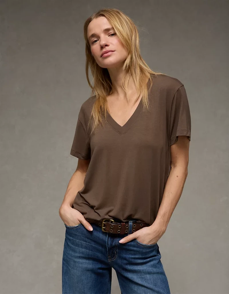 T-shirt à encolure en V Doux et sexy AE