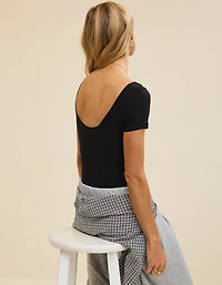 SMOOTHEZ Short Sleeve Square Neck Bodysuit