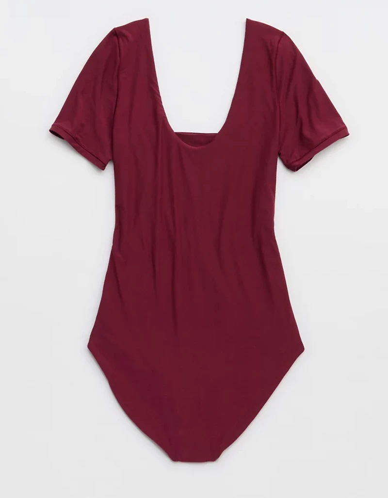 SMOOTHEZ Short Sleeve Square Neck Bodysuit