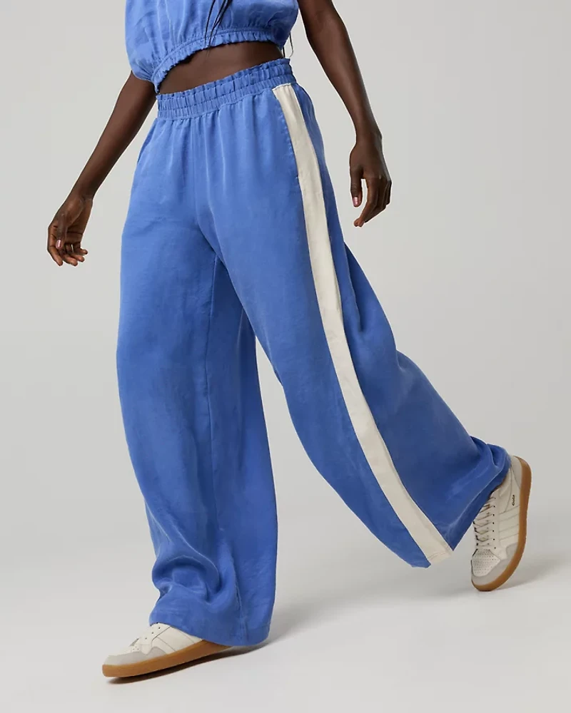 OFFLINE By Aerie You're So Smooth Super Wide Leg Trouser