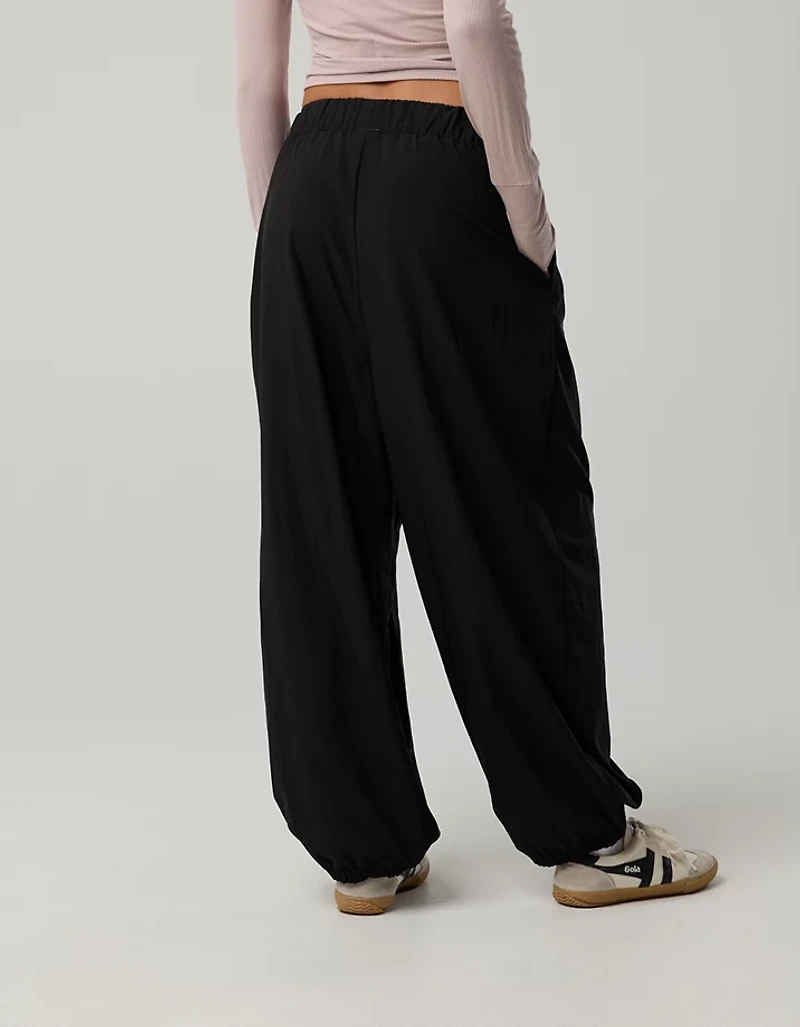 OFFLINE By Aerie Nice Moves Balloon Pant