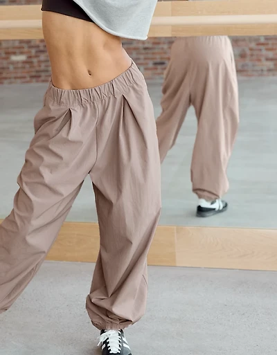 OFFLINE By Aerie Nice Moves Nylon Balloon Pant