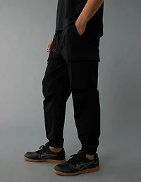 AE 24/7 Tech Cargo Jogger