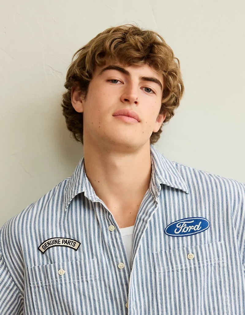 AE Relaxed Ford Denim Short-Sleeve Button-Up Shirt