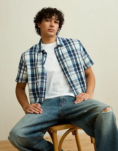 AE Standard Fit Short-Sleeve Button-Up Shirt
