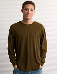AE Standard Fit Long-Sleeve Lightweight Logo T-Shirt