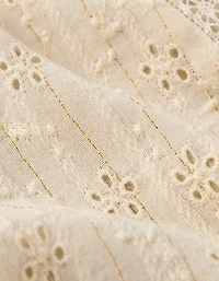 Blouse avec dentelle à encolure haute AE