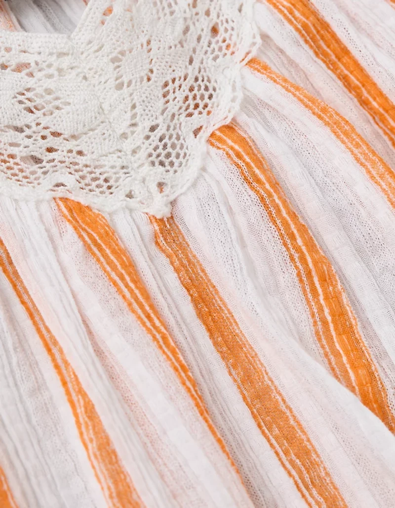 Espadrille à bordure en dentelle AE