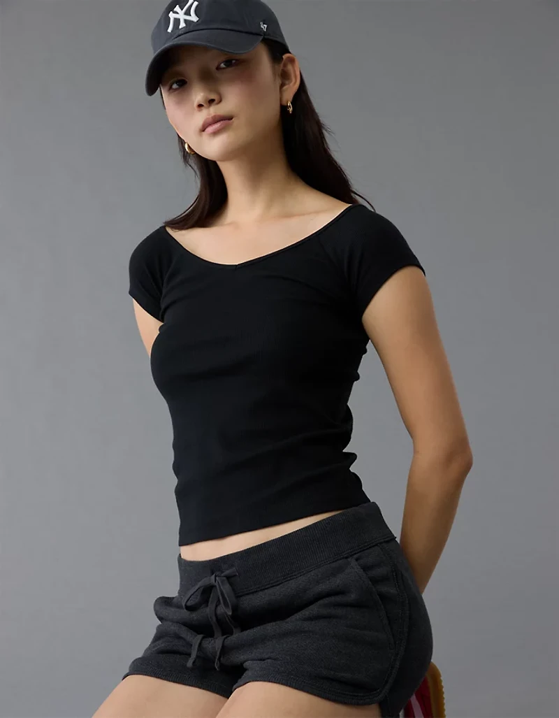 Petit t-shirt à encolure en V délavé au sel AE