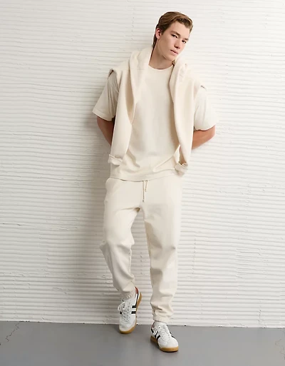 AE Laidback Luxe Heavyweight Oversized T-Shirt