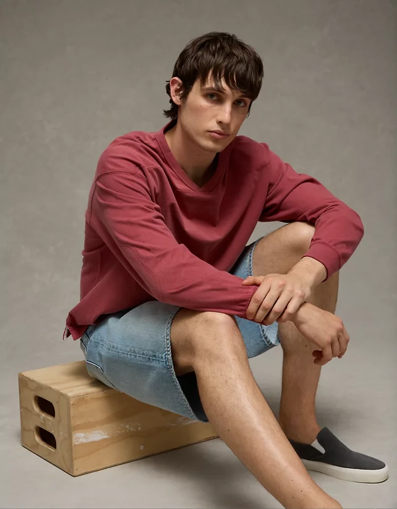 AE Boxy Long-Sleeve V-Neck T-Shirt