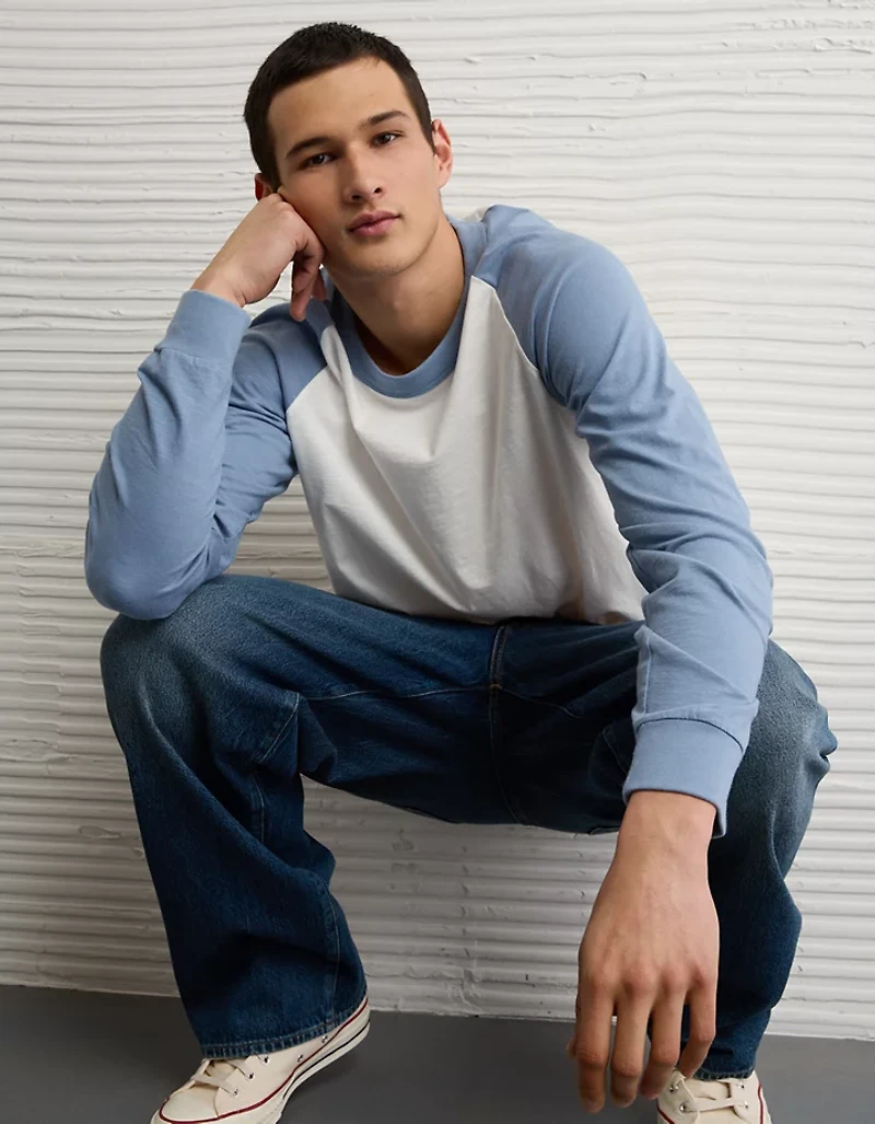 T-shirt de baseball avec bande à l’ourlet et manches longues AE