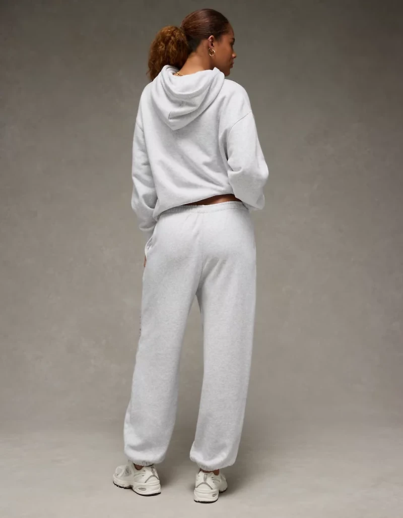 AE x The Summer I Turned Pretty Everyday Luxe Jogger