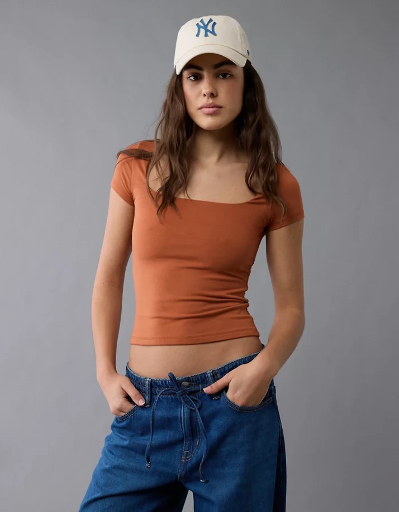 T-shirt Hé bébé à décolleté carré AE