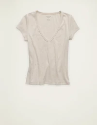 Petit t-shirt à encolure en V Hé AE