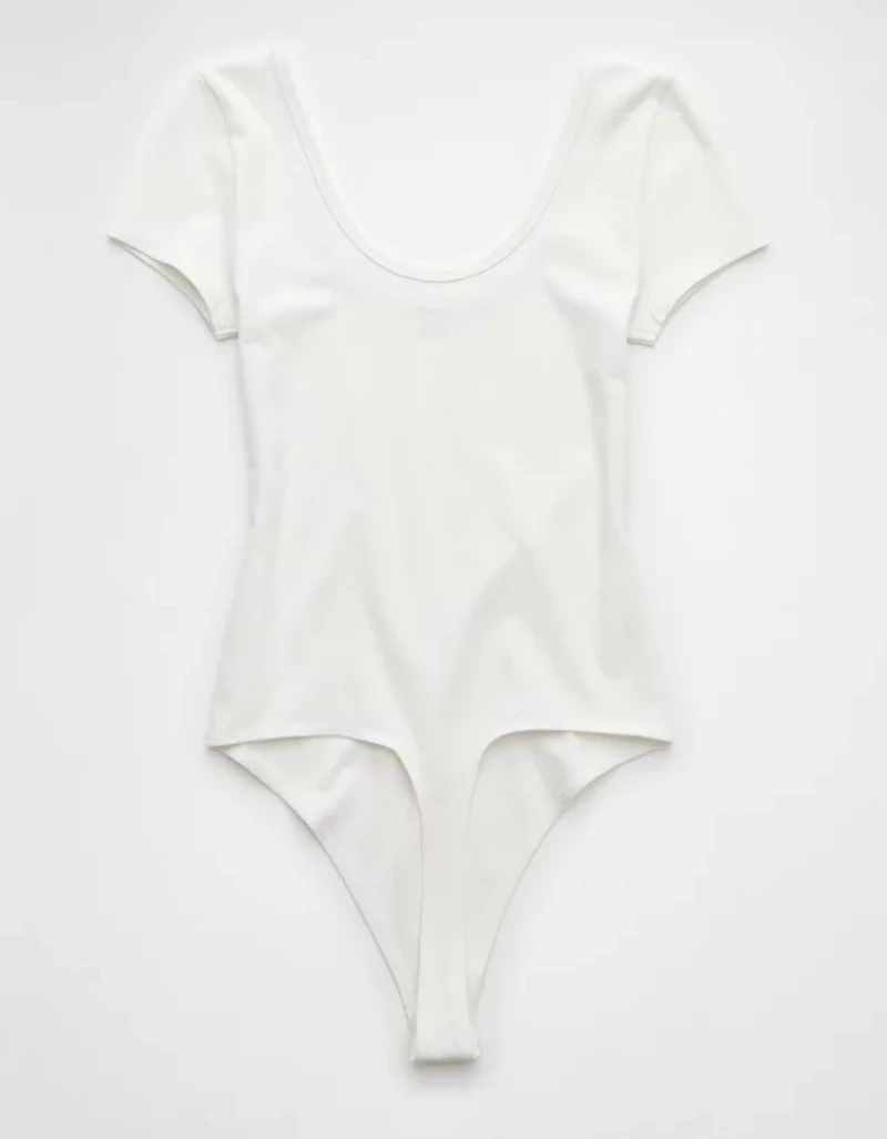 Justaucorps t-shirt à encolure échancrée AE