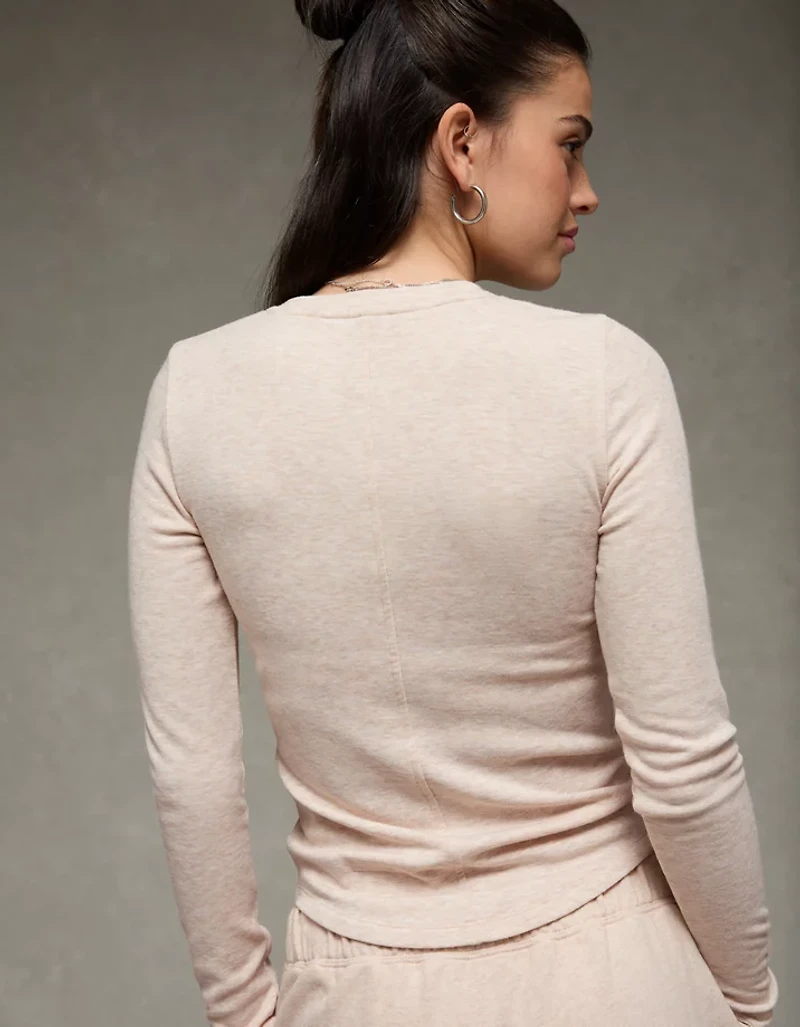 AE Long Sleeve Cozy Crew Neck T-Shirt