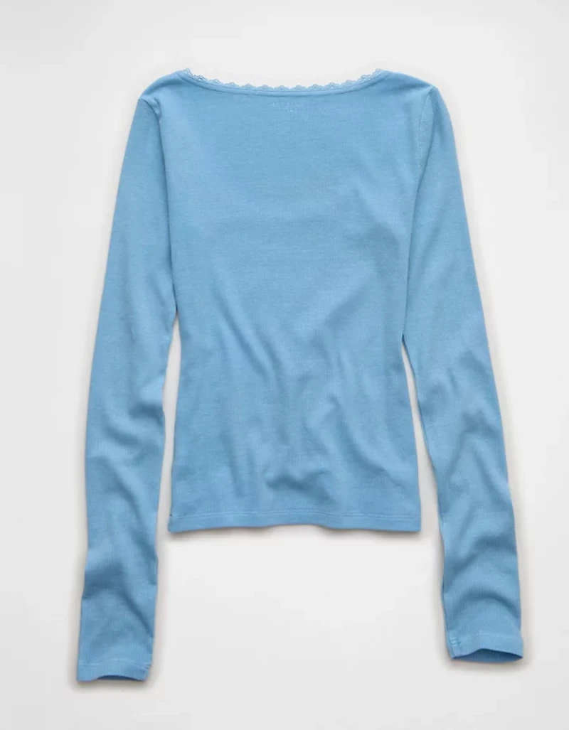 T-shirt avec bordure en dentelle à manches longues AE