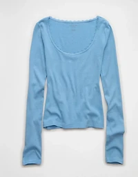 T-shirt avec bordure en dentelle à manches longues AE