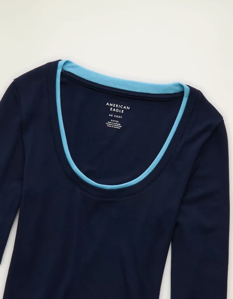 T-shirt confortable à encolure dégagée Twice As Nice AE