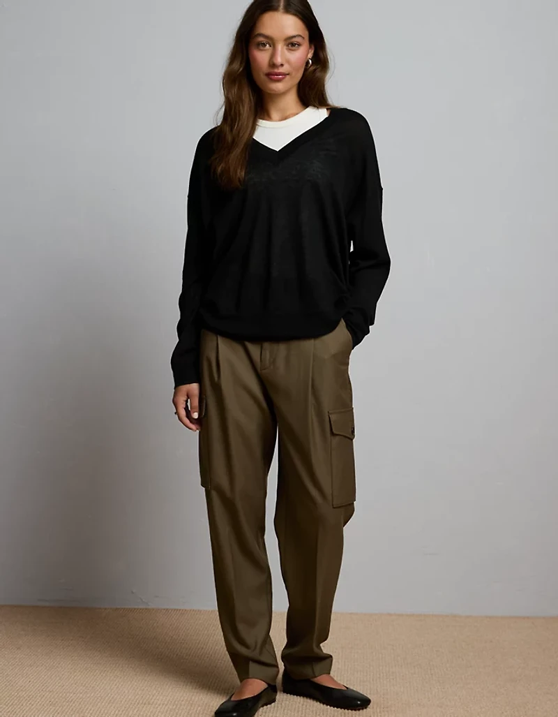 Chandail moulant à encolure en V plongeante haut de gamme AE77