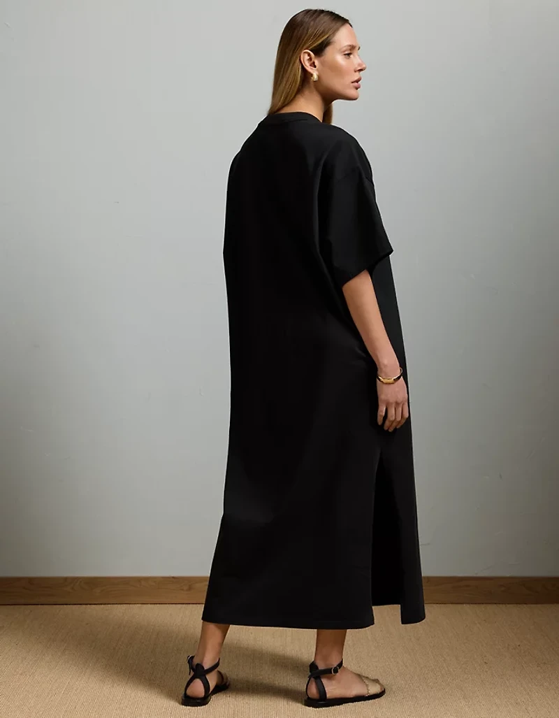 AE77 Premium T-Shirt Midi Dress