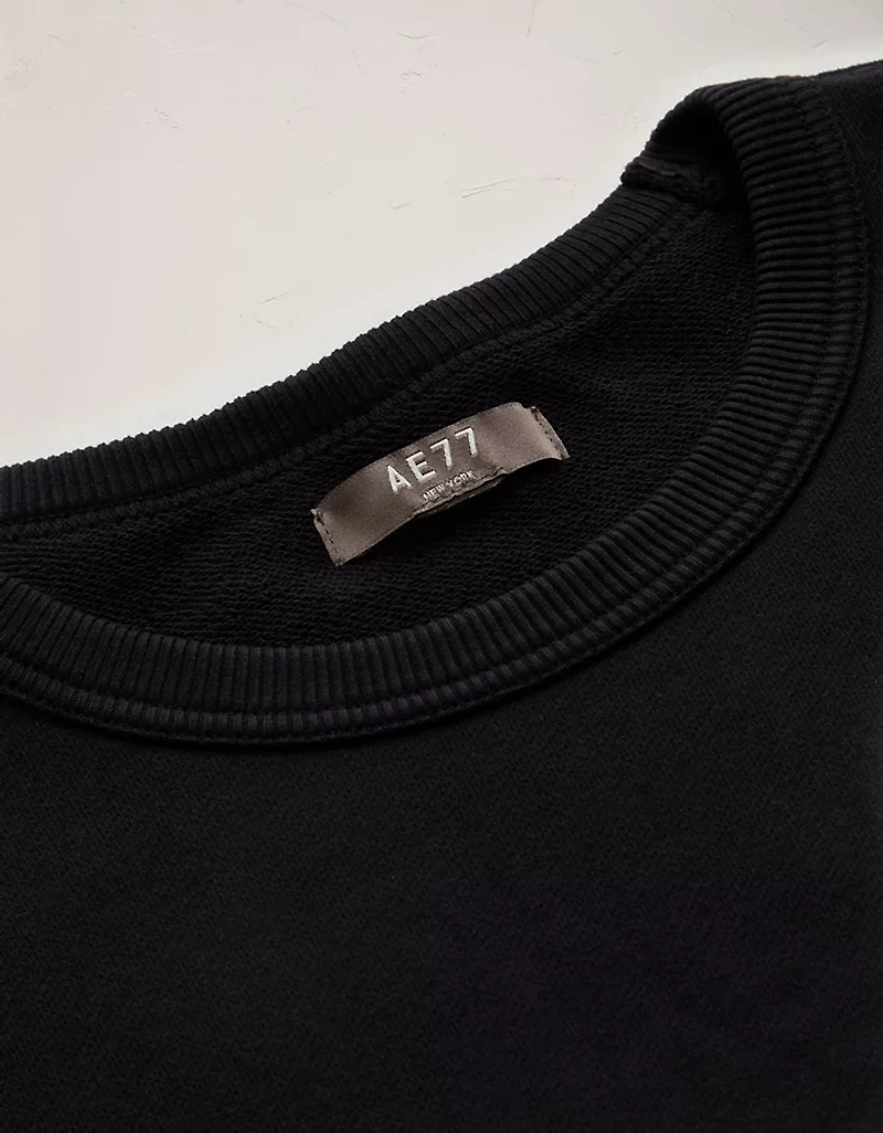 AE77 Premium Relaxed Cropped Sweatshirt