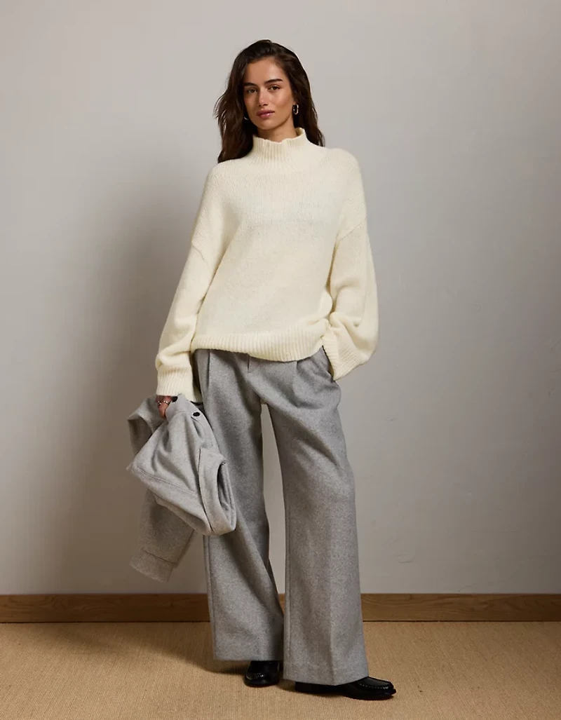 AE77 Turtleneck Sweater