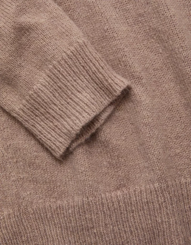 AE77 Turtleneck Sweater