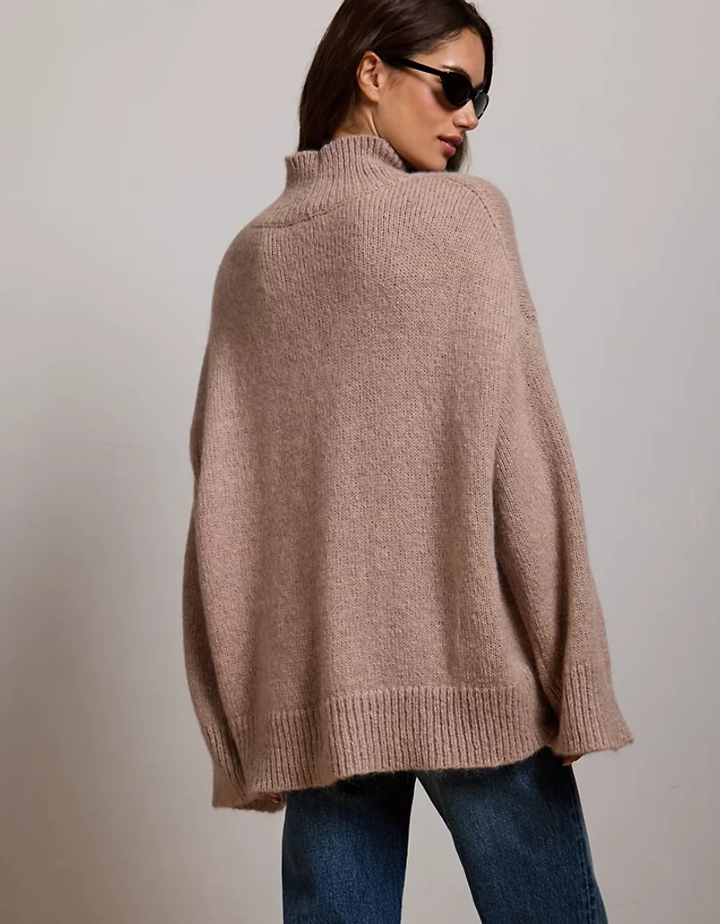 AE77 Turtleneck Sweater