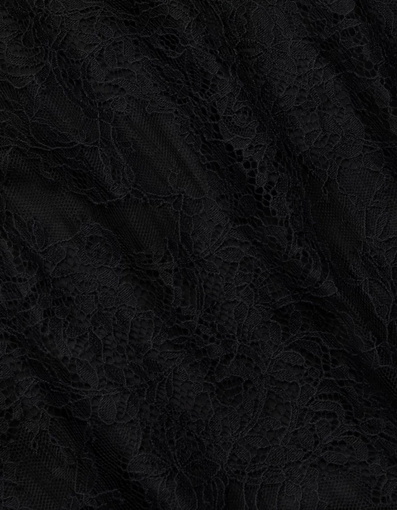 Robe en dentelle AE77